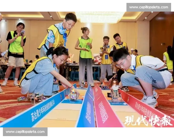 创意无限装扮大赛展现个性风采 让时尚与想象力碰撞