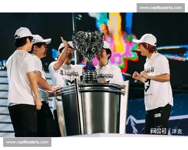 回顾老OMG经典比赛视频那些热血翻盘与天才操作的黄金年代记忆